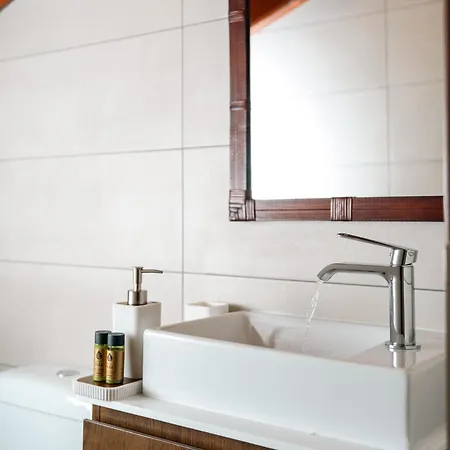 Vila Xrisaetos Cozy Mountain Retreat With Stunning View By Greece