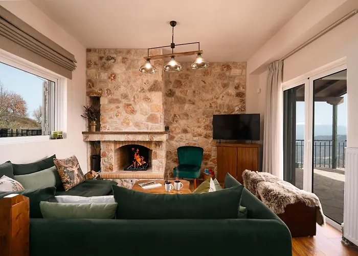 Vila Xrisaetos Cozy Mountain Retreat With Stunning View By Greece