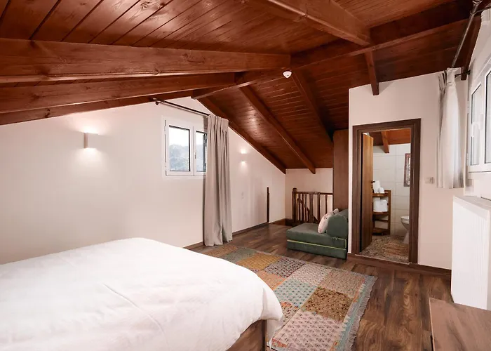 Xrisaetos Cozy Mountain Retreat With Stunning View By Greece 빌라 *
