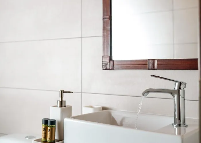 Vila Xrisaetos Cozy Mountain Retreat With Stunning View By Greece