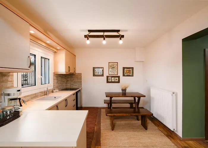 빌라 Xrisaetos Cozy Mountain Retreat With Stunning View By Greece *